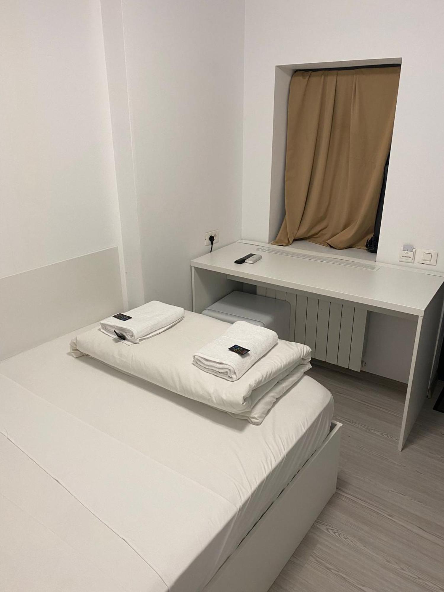 Small Central Bucharest Old Town Studios Экстерьер фото